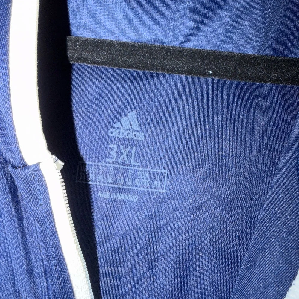 Men’s Adidas thin Navy hoodie with white trim 3XL